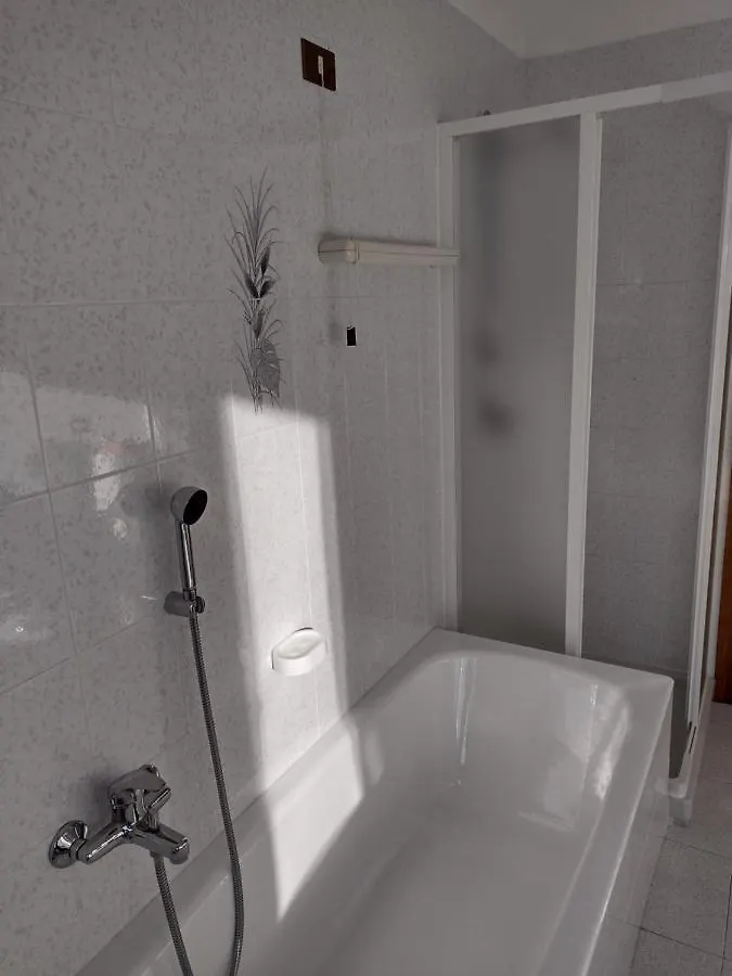 Casa Vacanze Il Picchio Rosso Mantello Apartment