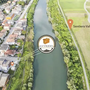 La Valigia Bed & Bike Mantello
